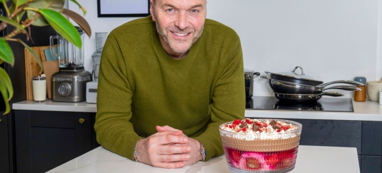 Simon Rimmer NOMO Creamy Choc & Raspberry Trifle Simon Rimmer NOMO Creamy Choc & Raspberry Trifle