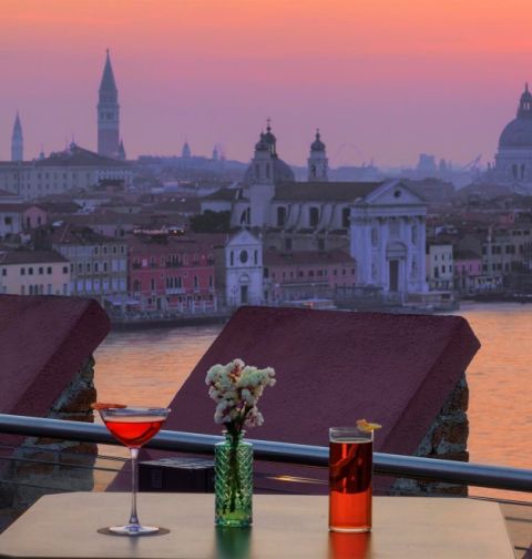 Skyline Hilton Molino Stucky Venice rooftop bar views